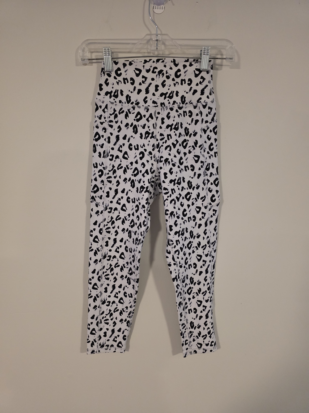 Muscle Natuon White and Black Leopard Print Crop Leggings